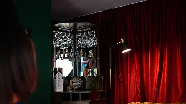 Snapshot of Evelyn_Evyyy chatting on March 9, 7:37 pm Evelyn Evyyy online show from March 9, 7:37 pm