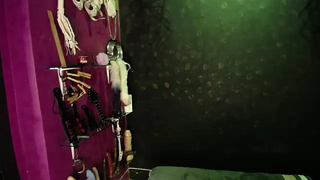 Alexa Slave online show from January 25, 7:39 pm