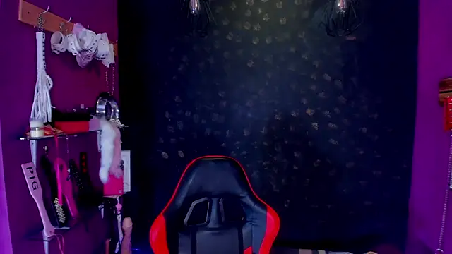 Alexa Slave online show from January 6, 7:17 pm