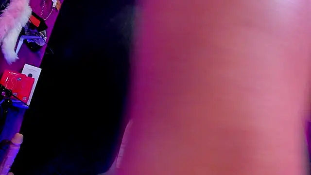 Alexa Slave online show from May 12, 7:22 pm