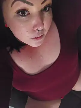 Snapshot of -BonnieBlack- chatting on December 14, 7:18 pm -BonnieBlack- online show from December 14, 7:18 pm