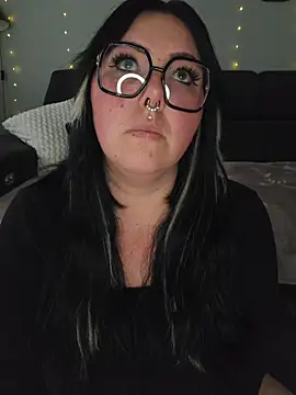 Snapshot of -BonnieBlack- chatting on February 11, 8:30 am -BonnieBlack- online show from February 11, 8:30 am