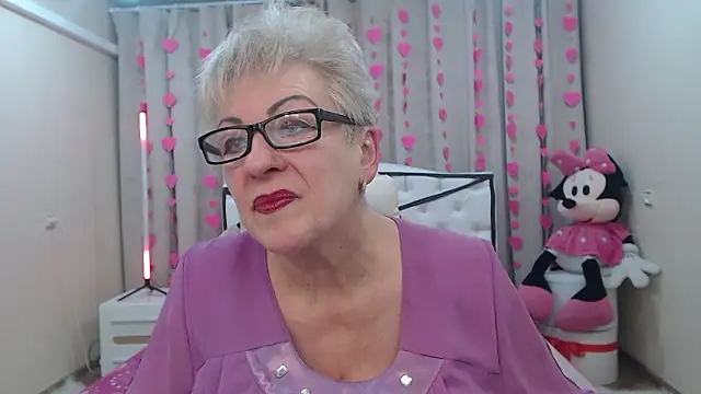 KayleSmoll online show from February 7, 7:39 pm