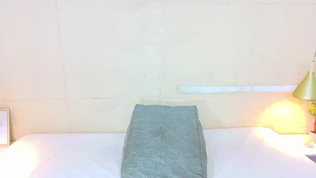 Snapshot of Shamiraa_moore chatting on April 11, 6:01 pm Shamiraa moore online show from April 11, 6:01 pm