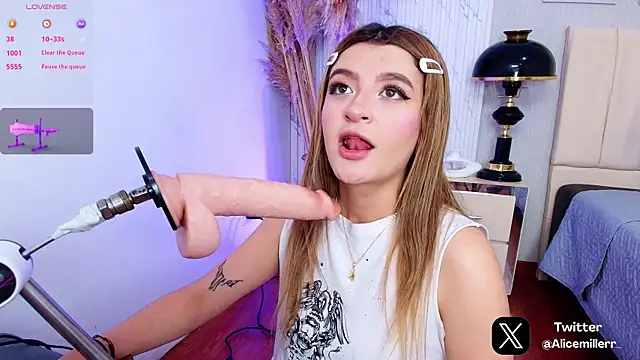 alice-millerr online show from September 22, 7:05 pm