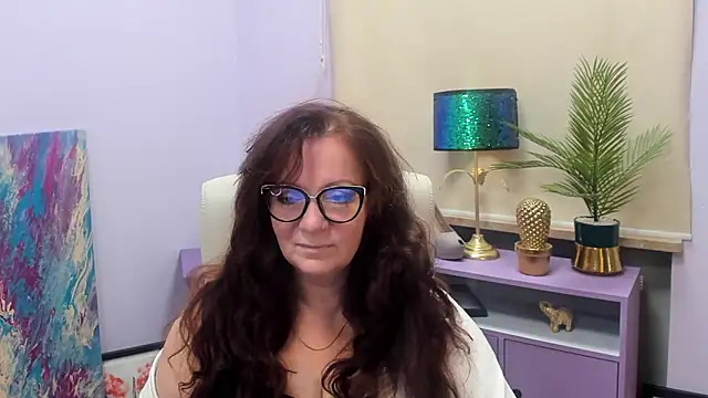 Snapshot of Alice_xHeart chatting on December 2, 5:48 am Alice xHeart online show from December 2, 5:48 am
