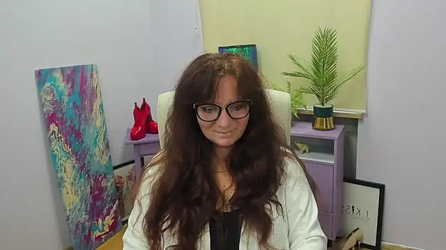 Snapshot of Alice_xHeart chatting on March 12, 9:44 am Alice xHeart online show from March 12, 9:44 am