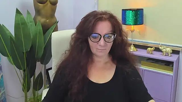 Snapshot of Alice_xHeart chatting on October 2, 5:36 am Alice xHeart online show from October 2, 5:36 am