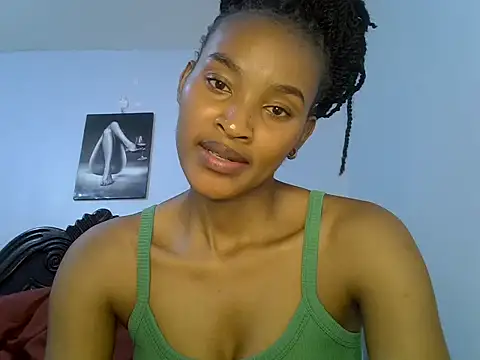 Snapshot of cute-alexis chatting on February 10, 8:35 pm cute-alexis online show from February 10, 8:35 pm