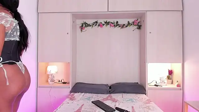 KendallRosse1 online show from September 27, 1:49 pm