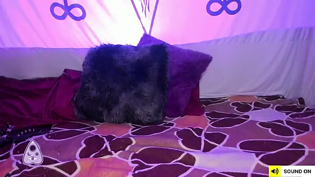 kaos room online show from February 19, 2:44 am