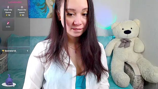Snapshot of AlinaWett chatting on December 21, 11:13 pm AlinaWett online show from December 21, 11:13 pm