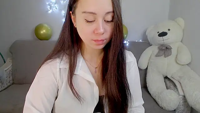 Snapshot of AlinaWett chatting on September 15, 2:00 am AlinaWett online show from September 15, 2:00 am