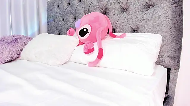 abbyfoxx  online show from February 12, 3:16 pm