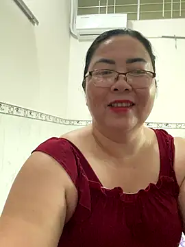 Snapshot of NDith chatting on September 26, 12:36 am NDith online show from September 26, 12:36 am