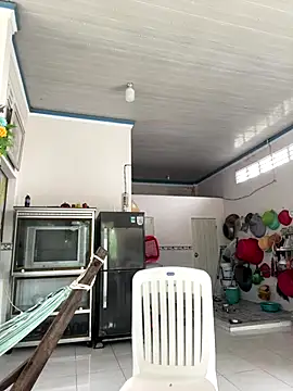 Snapshot of NDith chatting on October 28, 1:42 am NDith online show from October 28, 1:42 am