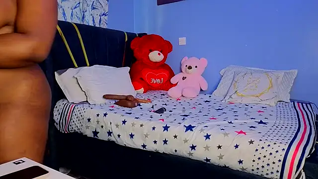 Snapshot of Cherriikenzie chatting on March 13, 6:53 am Cherriikenzie online show from March 13, 6:53 am