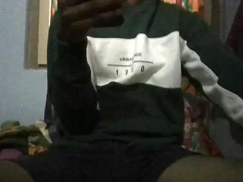 Snapshot of TeluguModda99 chatting on December 9, 6:34 am TeluguModda99 online show from December 9, 6:34 am