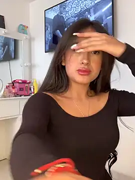 ArianaRouss online show from December 5, 8:55 pm