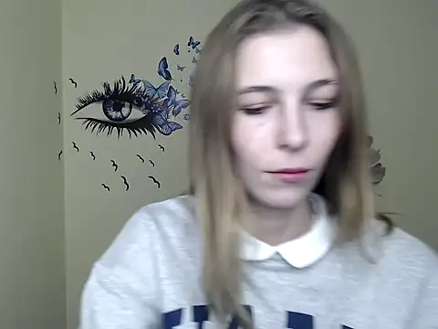 StrangerGi online show from December 8, 1:14 pm