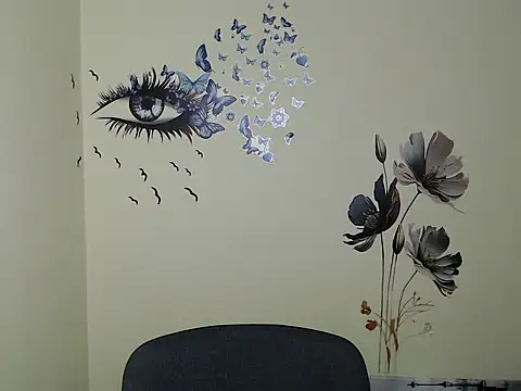 StrangerGi online show from December 10, 1:00 pm