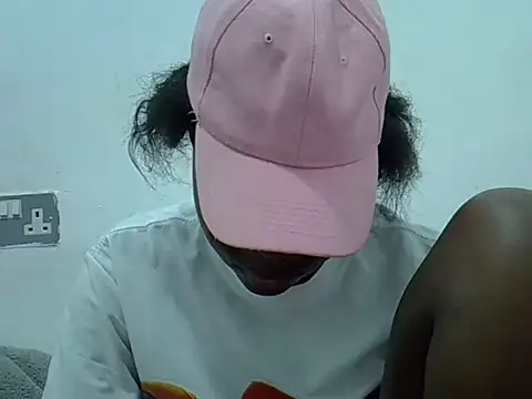 dirtyshowgirl online show from May 12, 8:28 pm