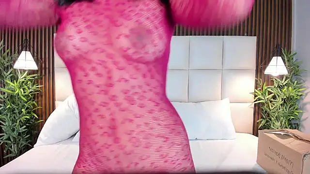 CailynBrowm online show from November 30, 12:20 pm