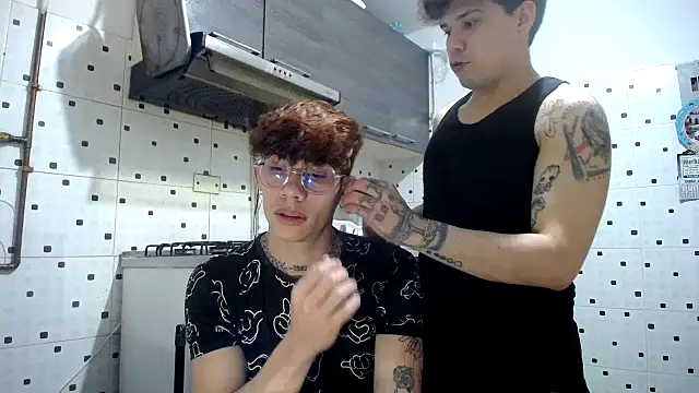 Snapshot of thiagomurphyy chatting on January 15, 6:51 am thiagomurphyy online show from January 15, 6:51 am