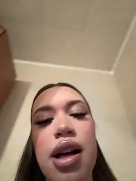 bunnyrich online show from December 19, 4:25 pm