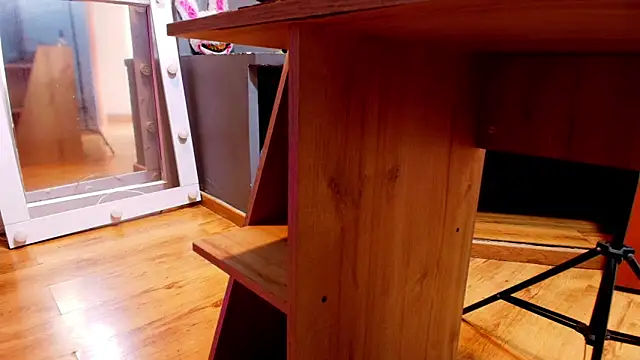 Snapshot of Logan_Rob1 chatting on February 24, 3:54 pm Logan Rob1 online show from February 24, 3:54 pm