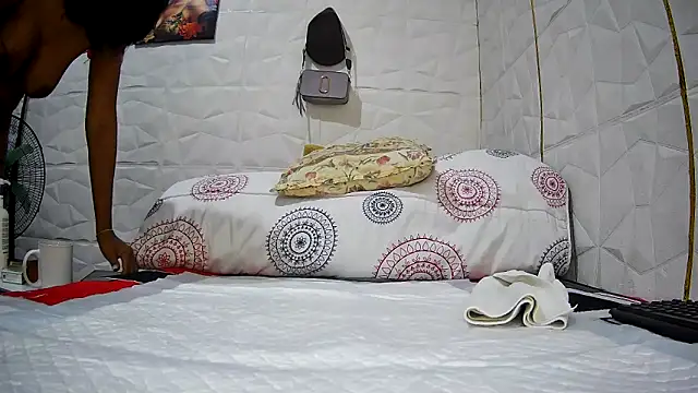 Mendoza Amaranata online show from October 2, 4:19 am