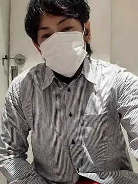 Snapshot of RYOTA8888888888 chatting on March 10, 6:02 pm RYOTA8888888888 online show from March 10, 6:02 pm