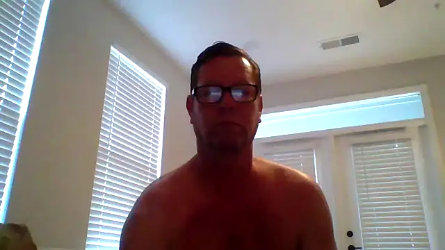 Snapshot of Goldenbear3111 chatting on April 16, 10:12 pm Goldenbear3111 online show from April 16, 10:12 pm