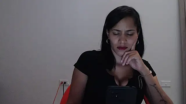 ambarsmith02 online show from February 16, 8:55 pm