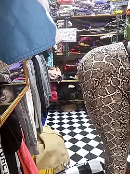Bootiq online show from May 4, 1:40 pm