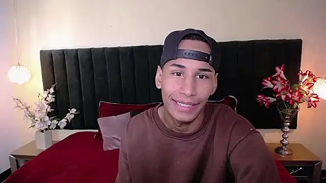 soft attraction online show from November 8, 7:56 pm