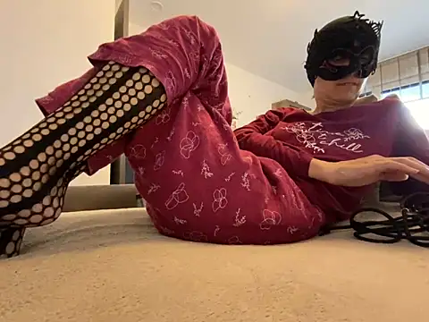 Marilou1983 online show from May 18, 3:51 pm