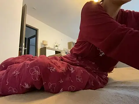 Marilou1983 online show from May 19, 4:57 pm