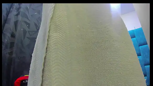 Snapshot of dirtygirl_hot chatting on October 30, 5:13 pm dirtygirl hot online show from October 30, 5:13 pm