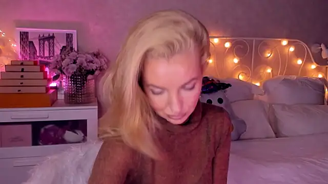 Snapshot of aestetick chatting on November 4, 12:59 pm aestetick online show from November 4, 12:59 pm