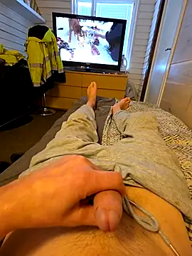 Snapshot of marcis222 chatting on March 22, 7:56 am marcis222 online show from March 22, 7:56 am