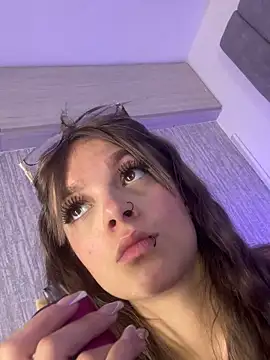 AmmyJones  online show from January 16, 7:40 pm