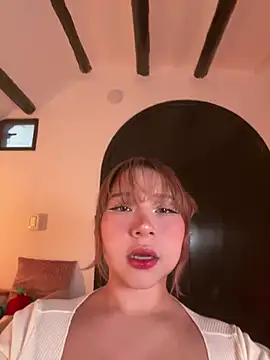 Snapshot of -SofiaCastillo- chatting on February 19, 10:28 pm -SofiaCastillo- online show from February 19, 10:28 pm