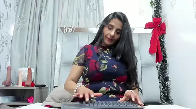  Marcela   online show from January 8, 3:39 pm