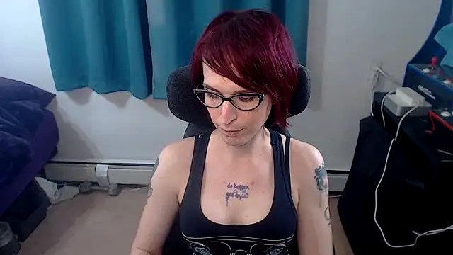 Snapshot of RyffBurnz chatting on March 17, 6:22 pm RyffBurnz online show from March 17, 6:22 pm