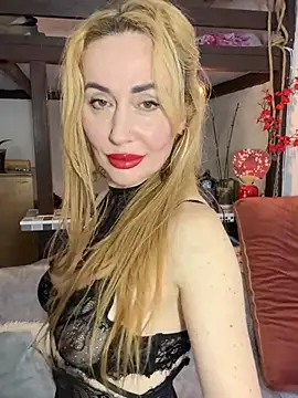 Snapshot of Lakshmi_lotus chatting on March 13, 10:38 pm Lakshmi lotus online show from March 13, 10:38 pm