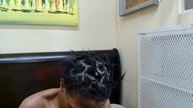 SpicyQueenxxxx online show from October 3, 6:49 pm