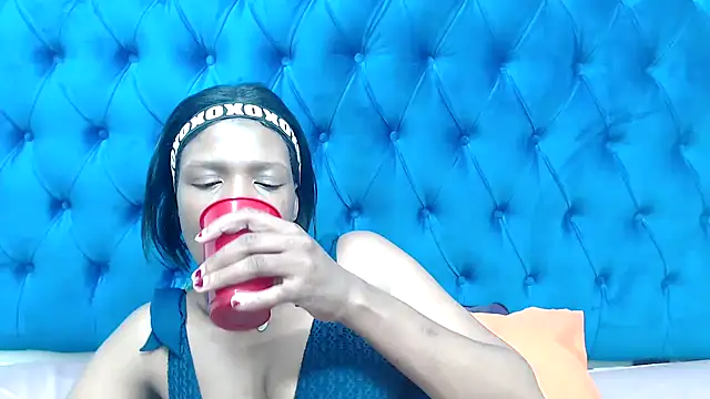 SpicyQueenxxxx online show from April 1, 7:33 pm