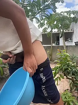 Snapshot of king_cum_ chatting on February 13, 1:40 pm king cum online show from February 13, 1:40 pm