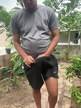 Snapshot of king_cum_ chatting on February 15, 4:47 pm king cum online show from February 15, 4:47 pm